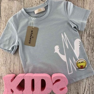 Футболка с принтом голубой оттенок Футболка с принтом голубой оттенок