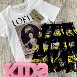 Футболка на девочку молочный оттенок Футболка на девочку молочный оттенок